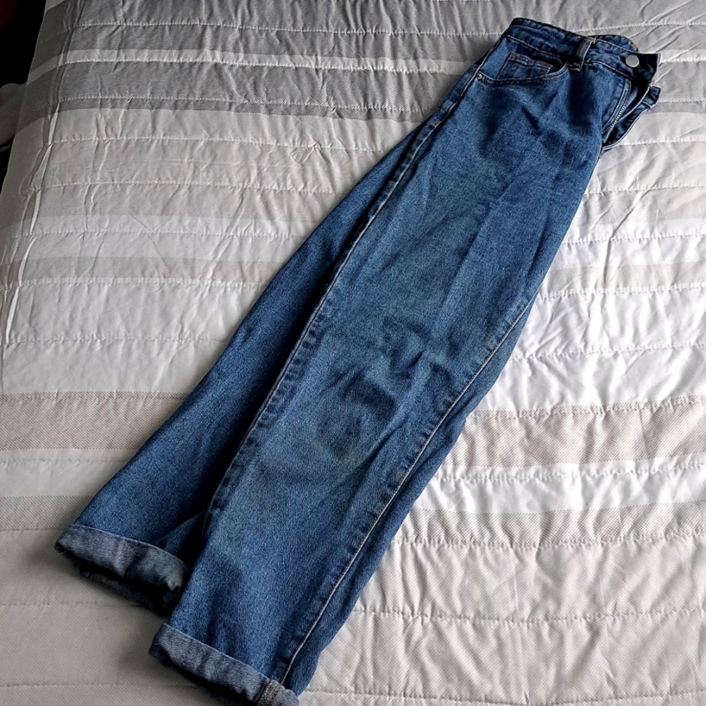 Straight Leg Blue Jeans